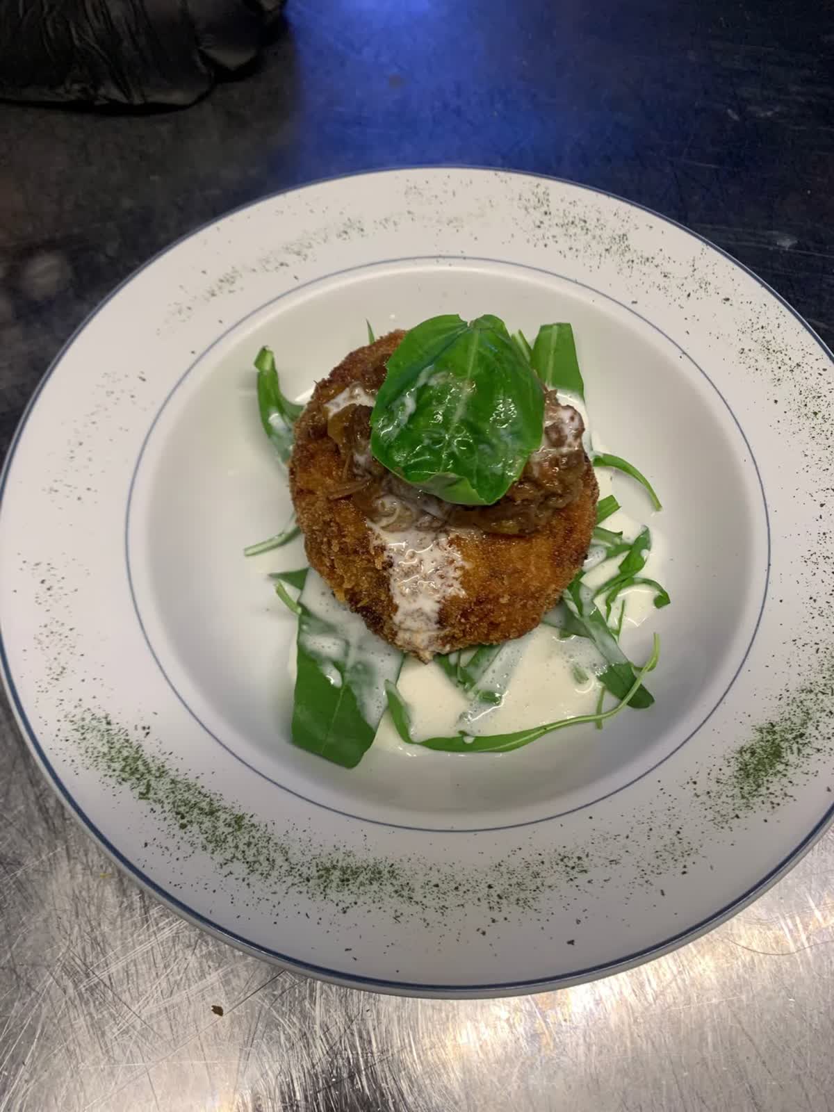Crocchetta di riso e basilico